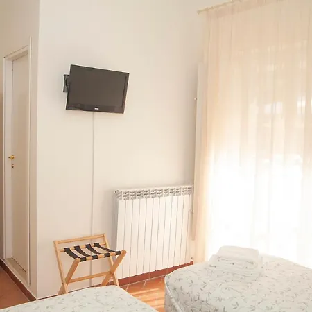 Bed & Breakfast La Corte Di Lisa - Self Check In 4*