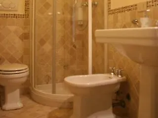 La Corte Di Lisa Bed and breakfast 4*